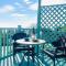 Clarendon View, Historic Apartment with Sea Views - 文特诺