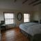 Townhouse in Cowes Old Town, terrace and sea views