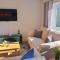 Cozy, Charming 3-Bedroom Home in Chester- Free Parking- Sleeps Up To 6