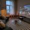Stunning Riverview apartment