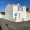 Petite maison à proximité commerces et plage - 拉盖里尼耶尔