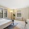 2BR Sunny Apartment in Hyde Park - Windermere 211 - شيكاغو