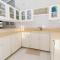 2 Bedroom Apartment at Maynards
