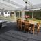 Ferienhaus Kronenpark, Angelcamp mit Angelboot, Kanus, Fahrräder, Jakuzzi, uvm. - Bromölla