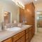 Retreat Mansion In Fremont - فريمونت
