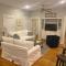 Beach Bungalow, 3 Min Walk to Beach, Golf Cart, 4 bikes, Wagon