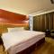 Stay Hotel - Taichung Yizhong