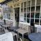 Priory Tearooms Burford with Rooms - Burford