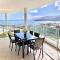 Views at 22, 2 king beds, ocean views, pool - شاطئ إيرلي