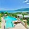 Views at 22, 2 king beds, ocean views, pool - شاطئ إيرلي