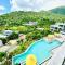 Views at 22, 2 king beds, ocean views, pool - شاطئ إيرلي