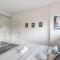 King bed Apt Study Homebush Sleeps 3