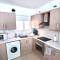 City Center: Your Urban Retreat- 100m to the beach