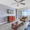Sun-filled Beachfront 2BR Condo at Dunes Village Resort - ميرتل بيتش