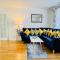 "The Cromwell" I Contractors Haven Borehamwood I 3 - 6 Beds I Free Parking, Netflix & Sky Sports