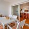 Golden 1 BDR Flat W/ Balcony & Pool by LovelyStay - 卡巴纳斯·德·塔维拉