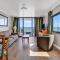 Beachfront Luxury Condo w Private Balcony - Myrtle Beach