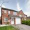 Modern House with Parking and Garden - Doncaster
