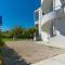 Marvinas seaside apartments, Earth apartment & Ocean jacuzzi apartment - Kremasti