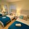 Family Friendly 4Bedroom, 3Bathroom, Hot Tub, BBQ, near Everglades, Miami MetroZoo