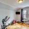 Convenient Cleveland Abode with Office and Home Gym - Кливленд