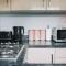 No10 Bristol - 2 Bedroom house with private garden and parking - Bristol