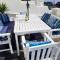 Beach View, 4 bedroom house opposite the sea! Sleeps 10