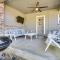 Fort Walton Beach Vacation Rental with Fire Pit - Форт-Волтон-Біч