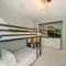102 - Charming and Fun Family Oasis Near Downtown