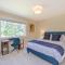 102 - Charming and Fun Family Oasis Near Downtown