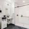 Central Loft with Pool Table! Pet-friendly Haven! - Колумбус