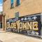 Trendy Loft Escape with Pool Table Bring Your Pets - Columbus