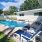 Drift House - 4Bed 3Bath Private Pool House