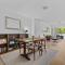 Spacious & Peaceful! 1Bed/2Bath/1Car ~ CBD Spacious & Peaceful! 1Bed/2Bath/1Car ~ CBD
