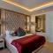 Houghton Suites
