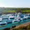 Beach house with sea views minutes from the surf - Northam
