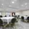 Evergreen Laurel Hotel - Levallois-Perret