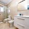 Casa Rame Beachfront, amazing seaview, Air-con