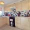 CAE GRUGOG COTTAGE-3 Bed-Sleeps 6-Ground Floor Bathroom