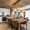 Falcon Lodge by Alpine Resorts