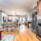 Heart of Downtown Newburyport Urban Loft Living - نيوبريبورت