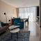 Casa Bon ubicada en Nueva Galicia residencial, es una propiedad completa al sur de la ciudad que te ofrece modernidad, espacio, tranquilidad, cuenta con 4 recamaras 3 baños completos y 2 cajones de estacionamiento privados