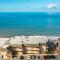 Del Mar Gem condo