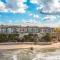 Del Mar Gem condo