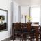 3 Bedroom 2 Bath House with Parking - 10 Guests