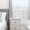 3 Bedroom 2 Bath House with Parking - 10 Guests - San Diego