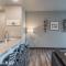 Spacious 2BR Suite Plus Patio Near Iowa State - أيمز