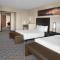 Embassy Suites by Hilton Phoenix Biltmore - Phoenix
