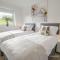 Shoreline Suite by Grandeur Property