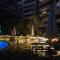 Sheraton Ocean 808 - pool with fees